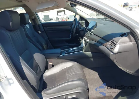 2018 Honda Accord Touring 2.0T из США, поврежденный, VIN 1HGCV2F96JA003899